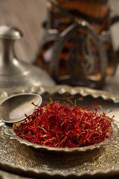 saffron spice still life composition 571483 زعفران مهرکانیان